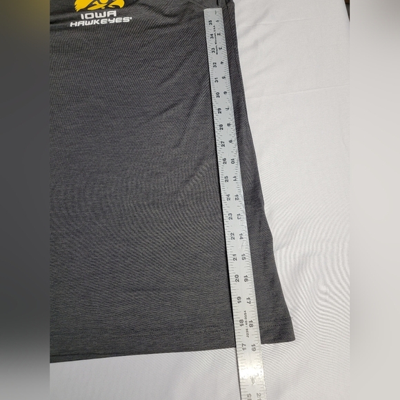 Under Armour University Of Iows 1/4 Zip Long Sleeve Heatgear Loose Fit Size Lg - Picture 5 of 7